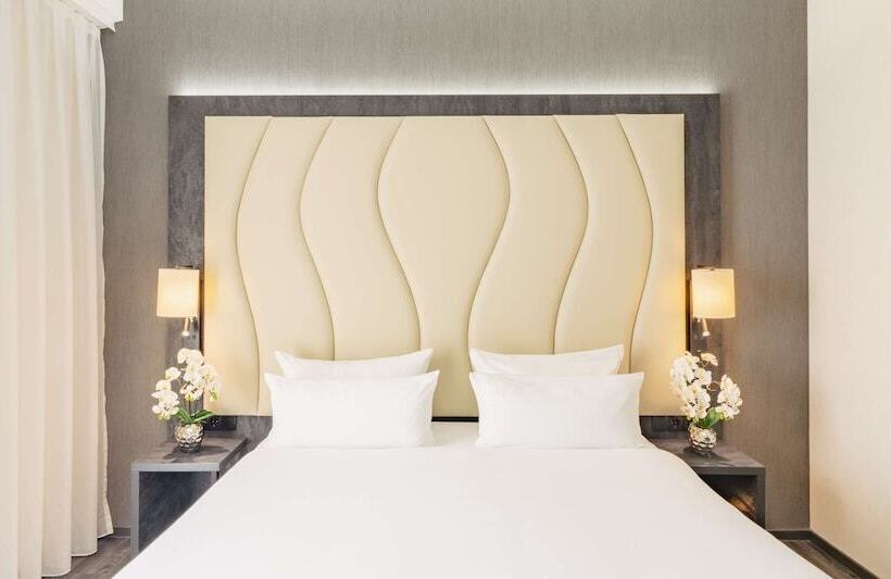 Hotel Plaza Premium Grand Winston