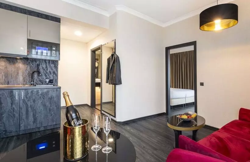 هتل Plaza Premium Grand Winston