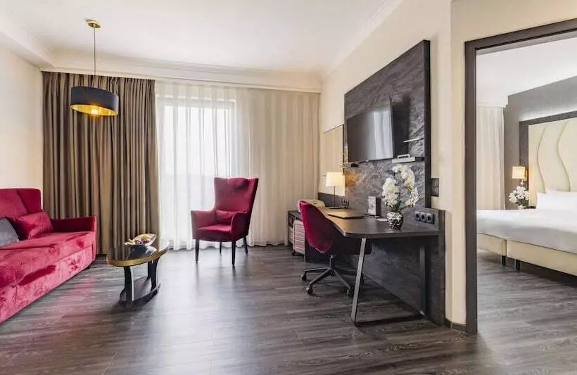 هتل Plaza Premium Grand Winston