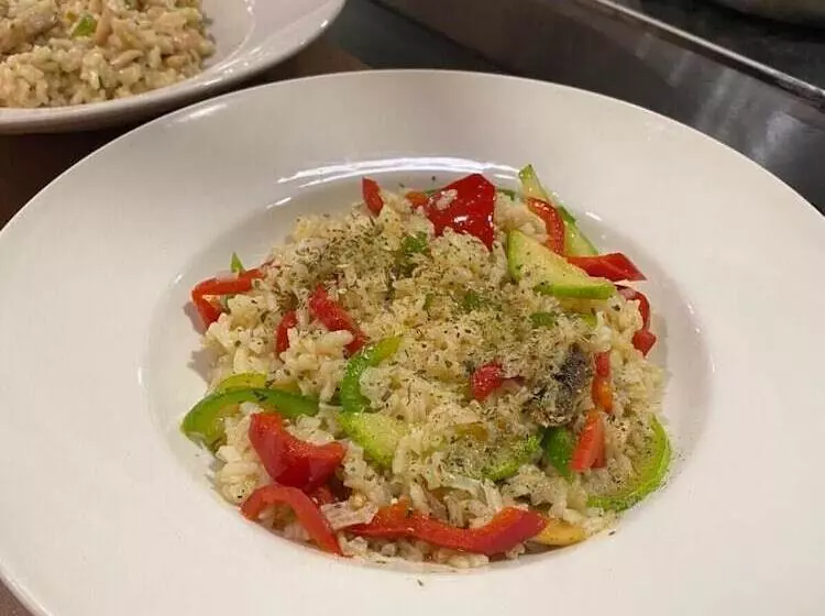 Flora Hotel   Apartments