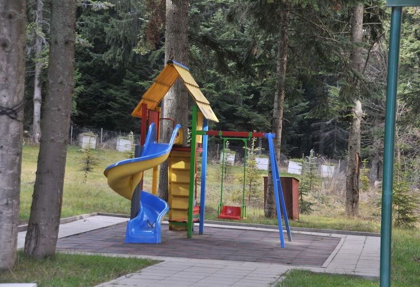 Flora Hotel   Apartments