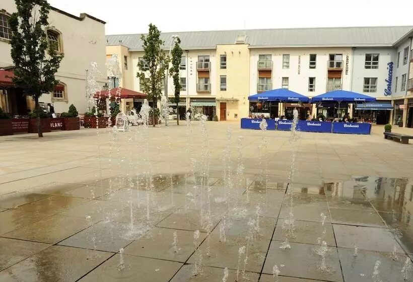 Hotelli Premier Suites Plus Bristol Cabot Circus