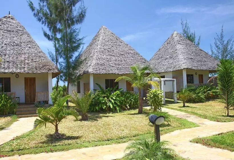 هتل Sheba Cottages