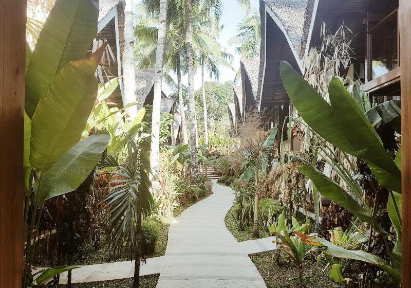 هتل The Hillside Resort Siargao
