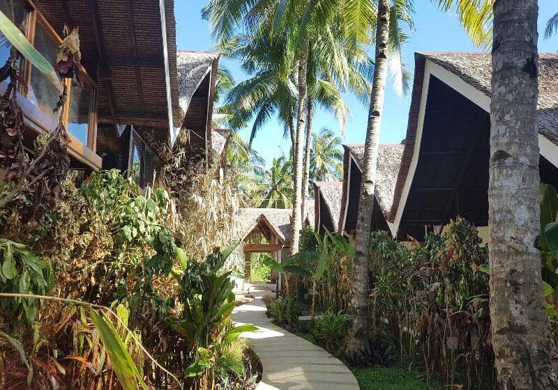هتل The Hillside Resort Siargao