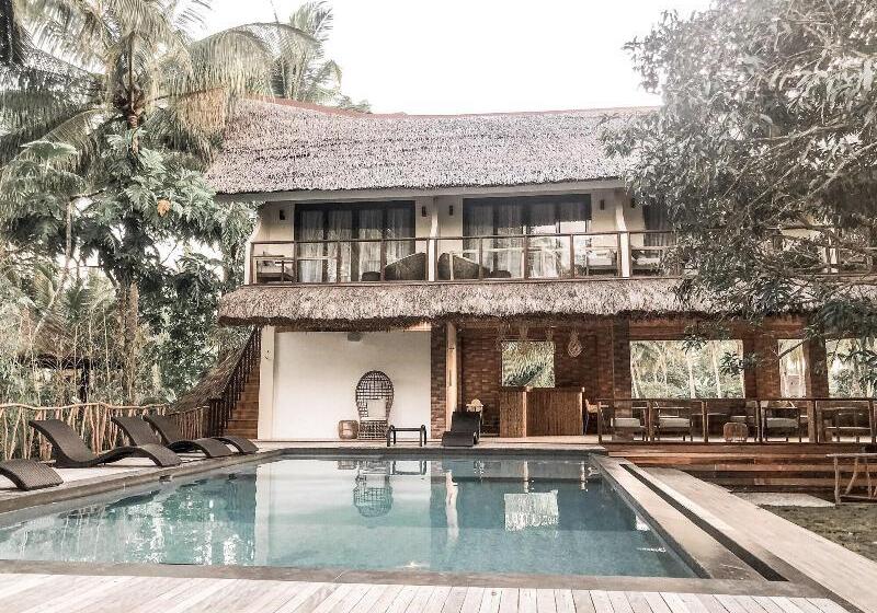 هتل The Hillside Resort Siargao