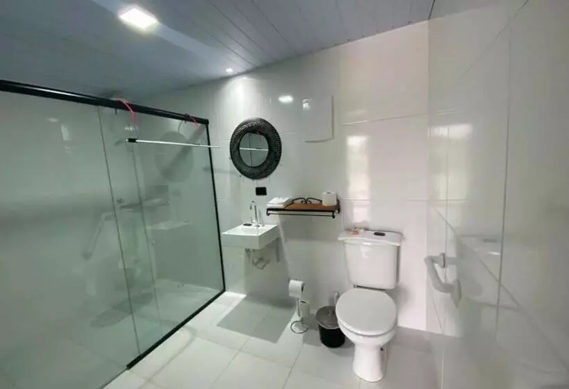 ペンション Pousada Villa Caiobá