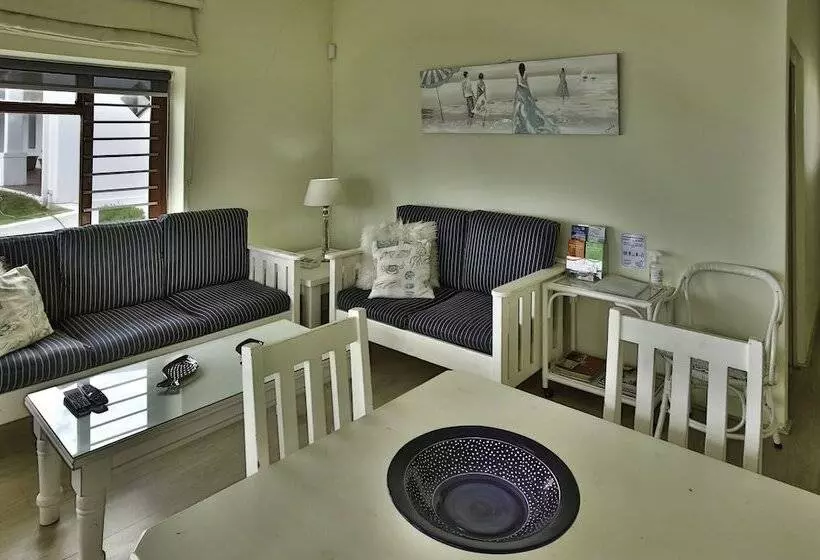 Majatalo Sea Cottage, Langebaan 4 Sleeper