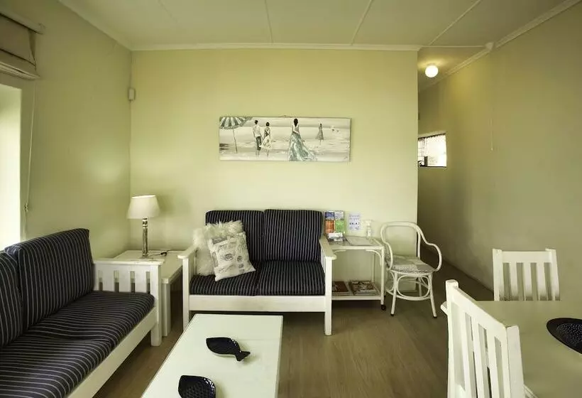 Majatalo Sea Cottage, Langebaan 4 Sleeper