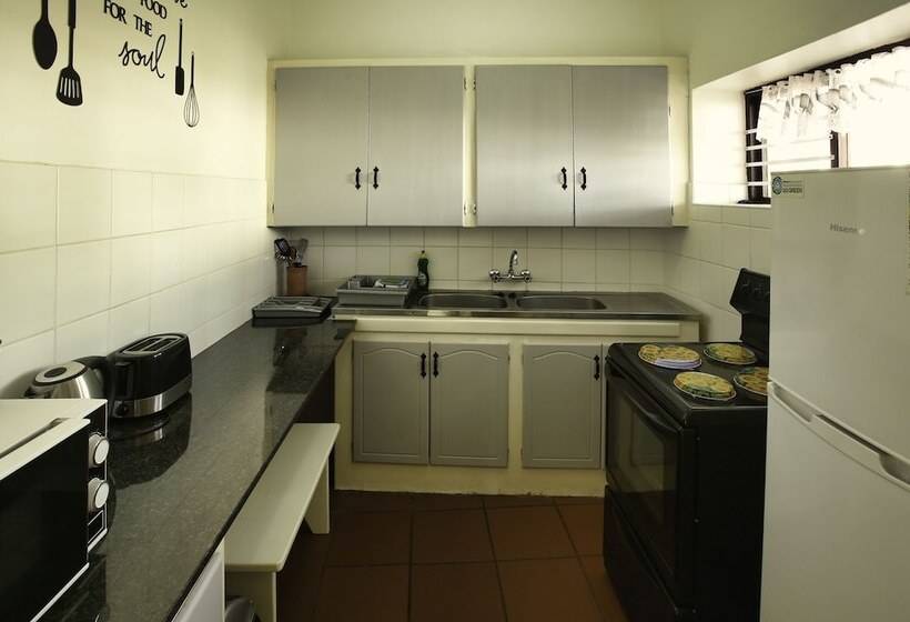 Пансион Sea Cottage, Langebaan 4 Sleeper