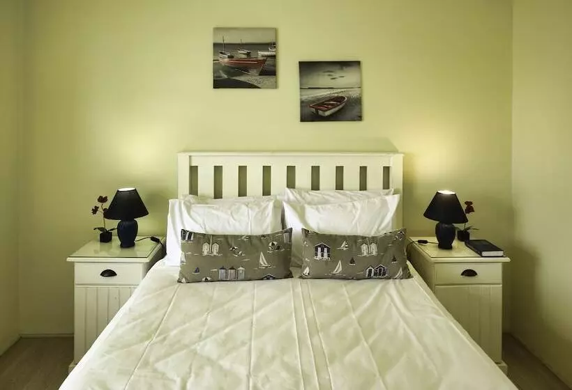 Majatalo Sea Cottage, Langebaan 4 Sleeper