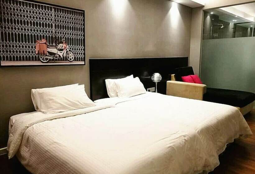 پانسیون Thermospace The Shore