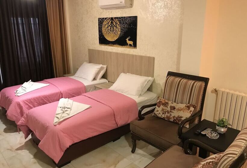 Suzan Studios & Apartments