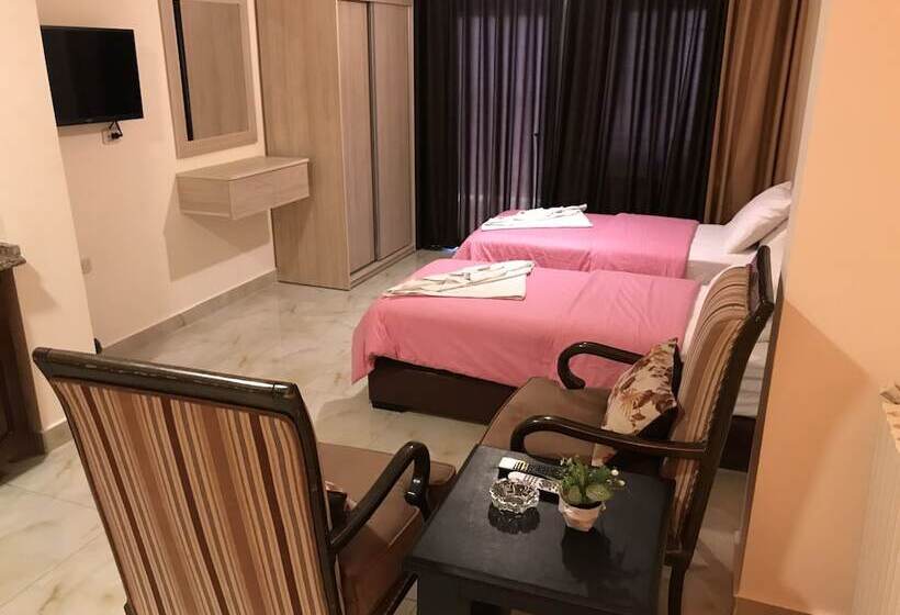 Suzan Studios & Apartments