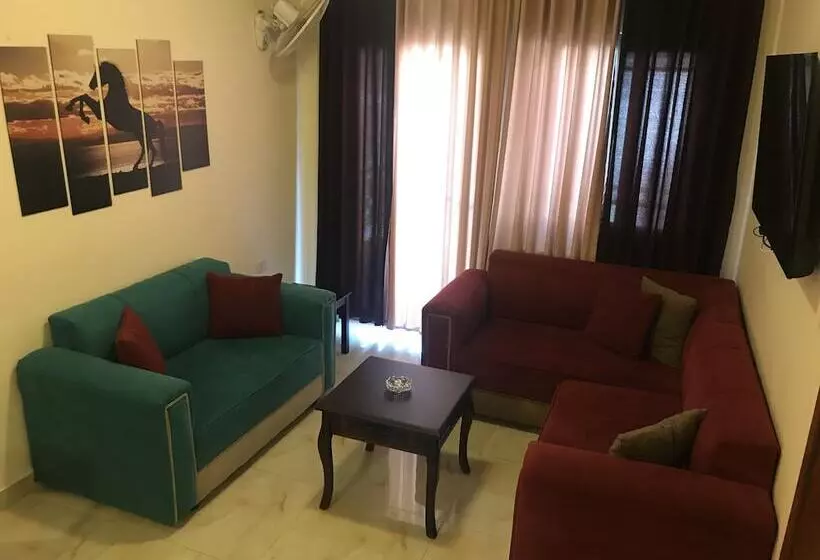 Suzan Studios & Apartments