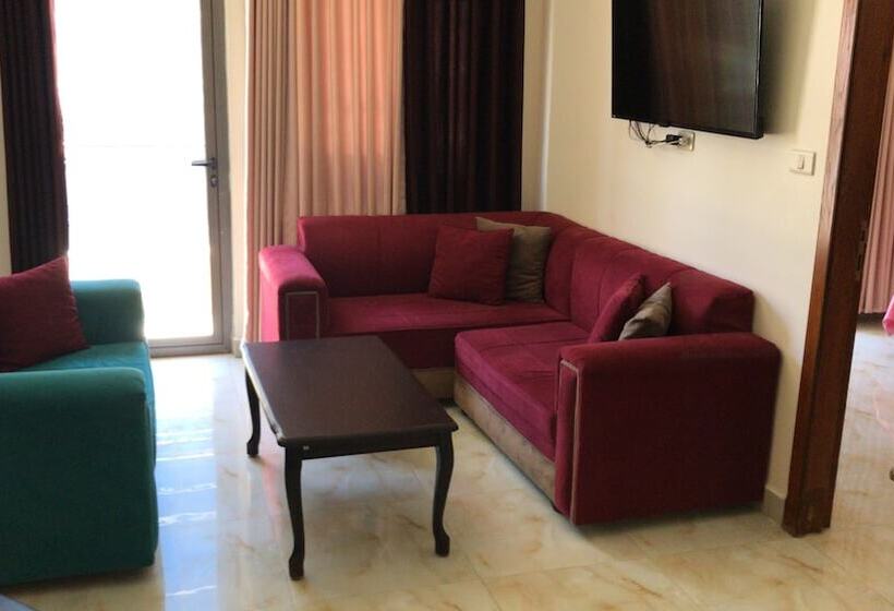 Suzan Studios & Apartments