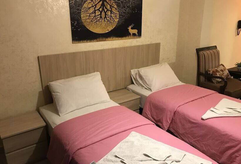 Suzan Studios & Apartments