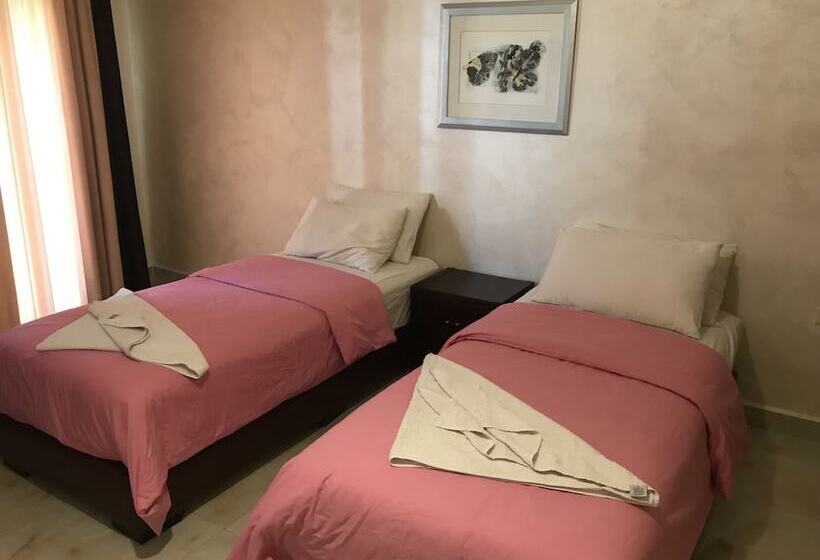 Suzan Studios & Apartments