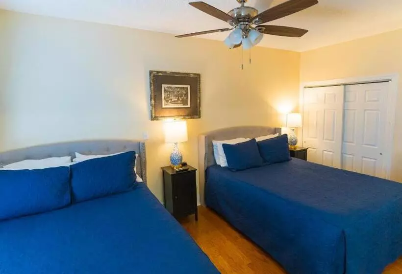 هاستل The Heirloom Inn