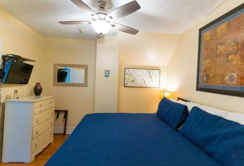 هاستل The Heirloom Inn