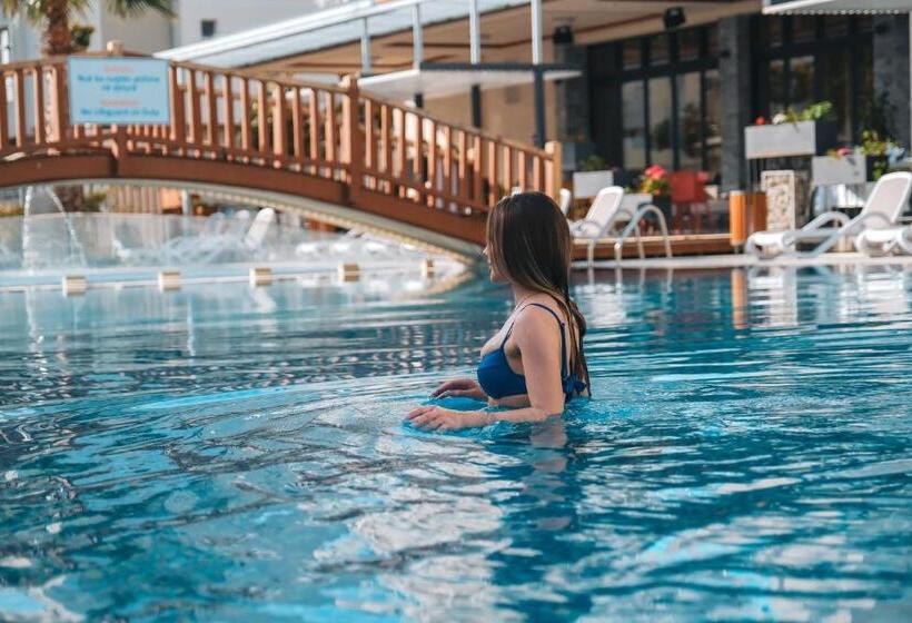 호텔 Tirana Resort Radhime