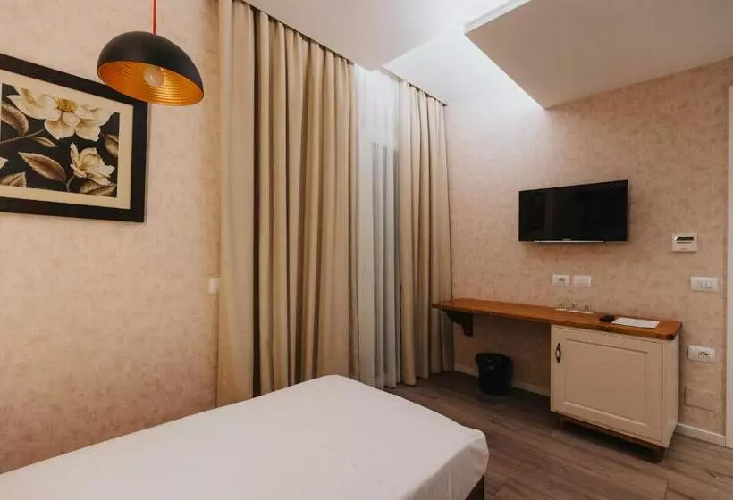 ホテル Tirana Resort Radhime