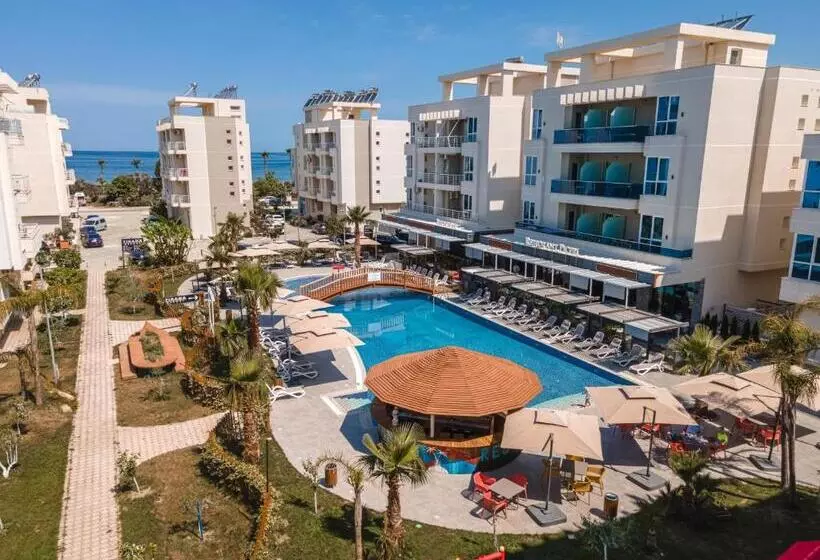 ホテル Tirana Resort Radhime