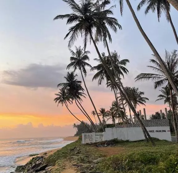 Majatalo Green Villa Beach And Juice Bar