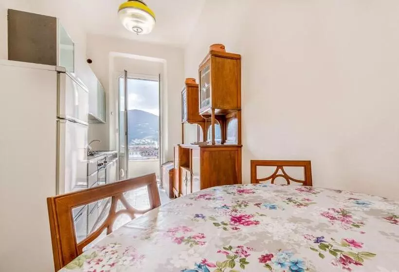 پانسیون Lia Apartment