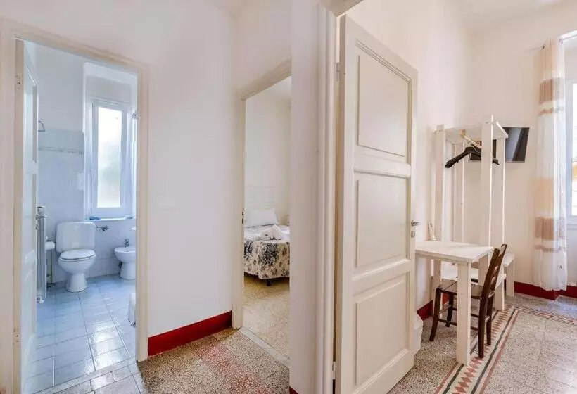 پانسیون Lia Apartment