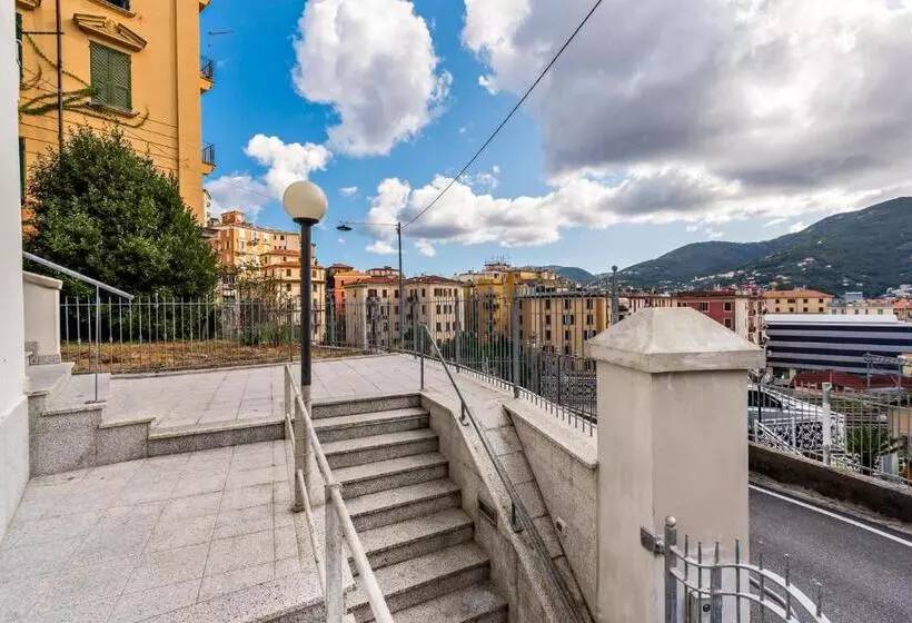 پانسیون Lia Apartment