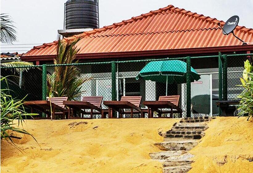 بنسيون Randiya Beach Villa