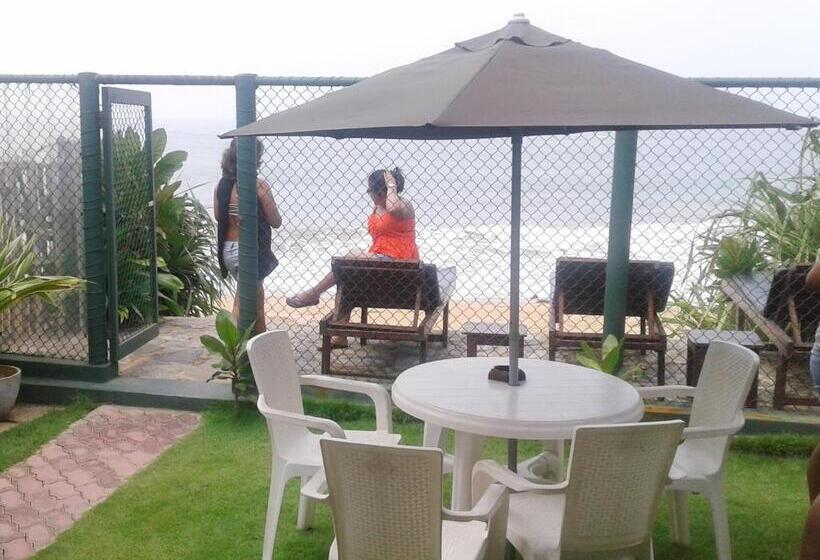 بنسيون Randiya Beach Villa