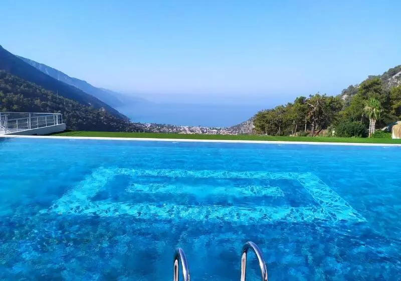 Hotelli Serti̇l Royal Forest