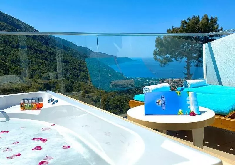 Hotelli Serti̇l Royal Forest