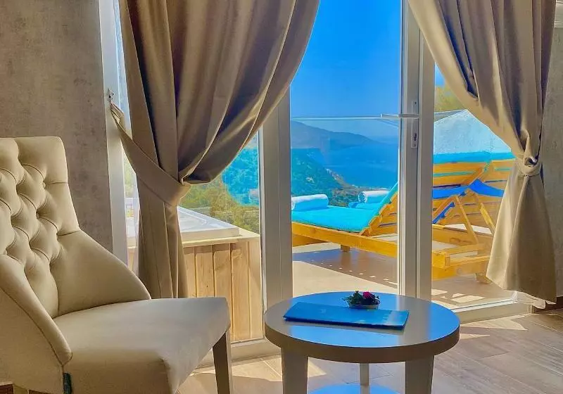 Hotelli Serti̇l Royal Forest