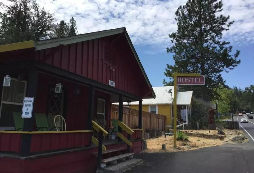 Majatalo Yosemite International Hostel