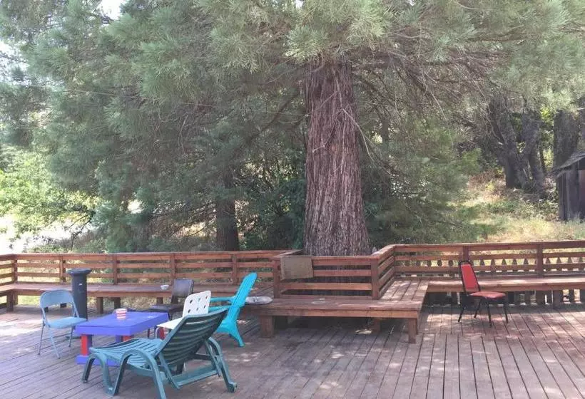 Majatalo Yosemite International Hostel