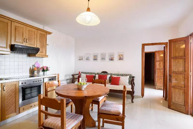 ホテル Meandros Villa & Suites