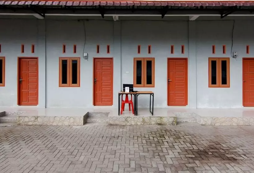 Hotelli New Sejarah By Oyo Rooms