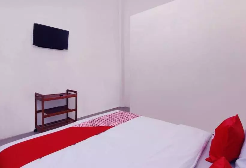 Hotelli New Sejarah By Oyo Rooms