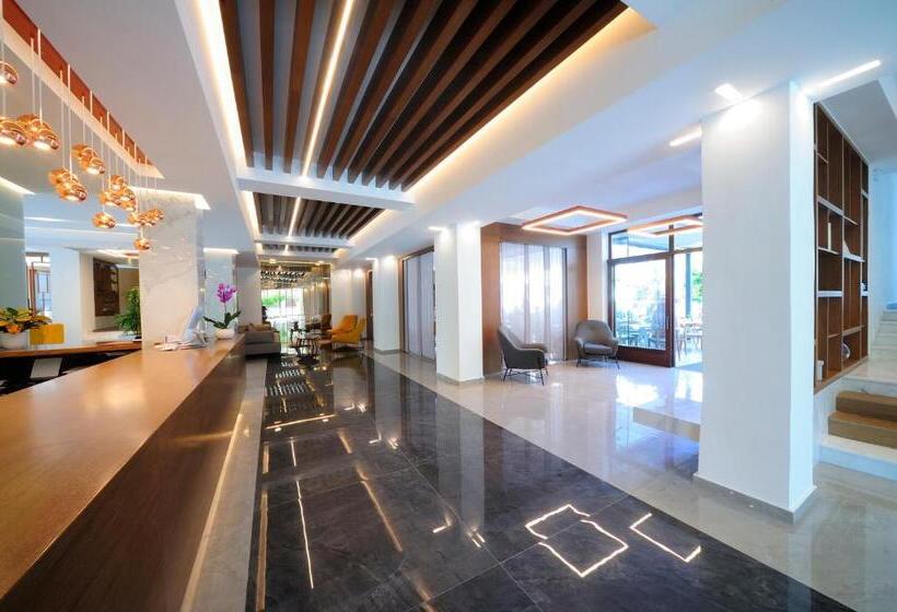 בית מלון כפרי Atrium Ambiance