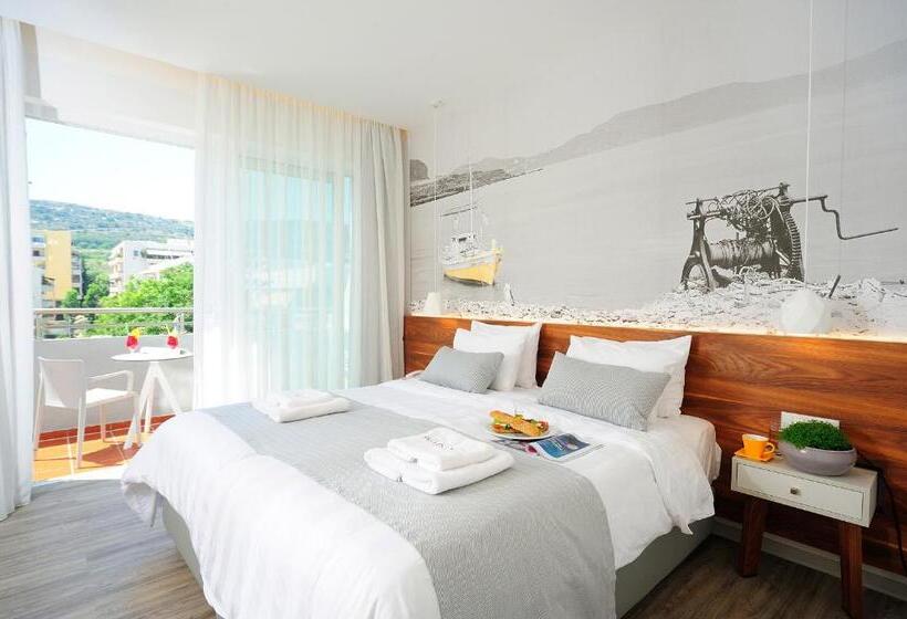 בית מלון כפרי Atrium Ambiance