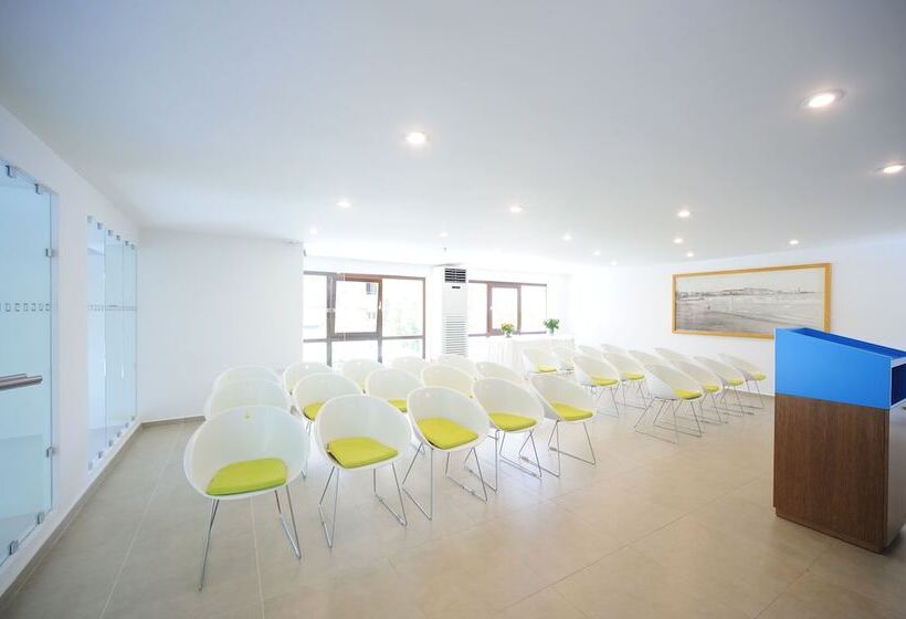 בית מלון כפרי Atrium Ambiance