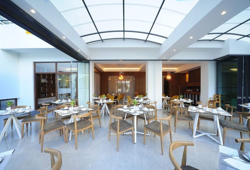 בית מלון כפרי Atrium Ambiance