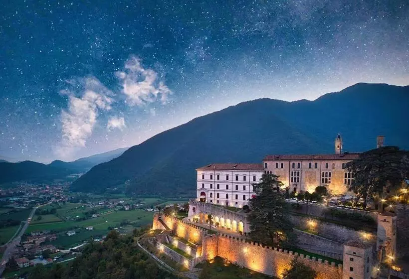 Отель Castelbrando