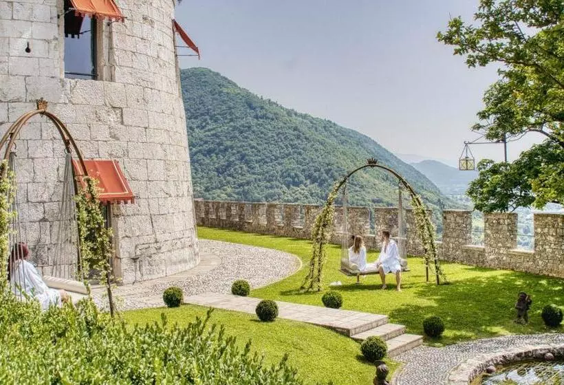 Отель Castelbrando