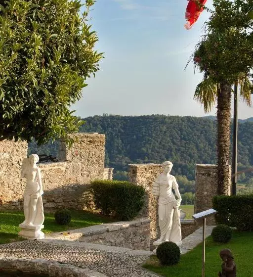 Отель Castelbrando