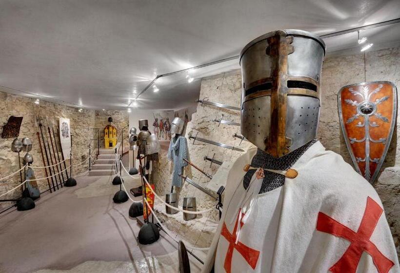 בית מלון כפרי Castelbrando