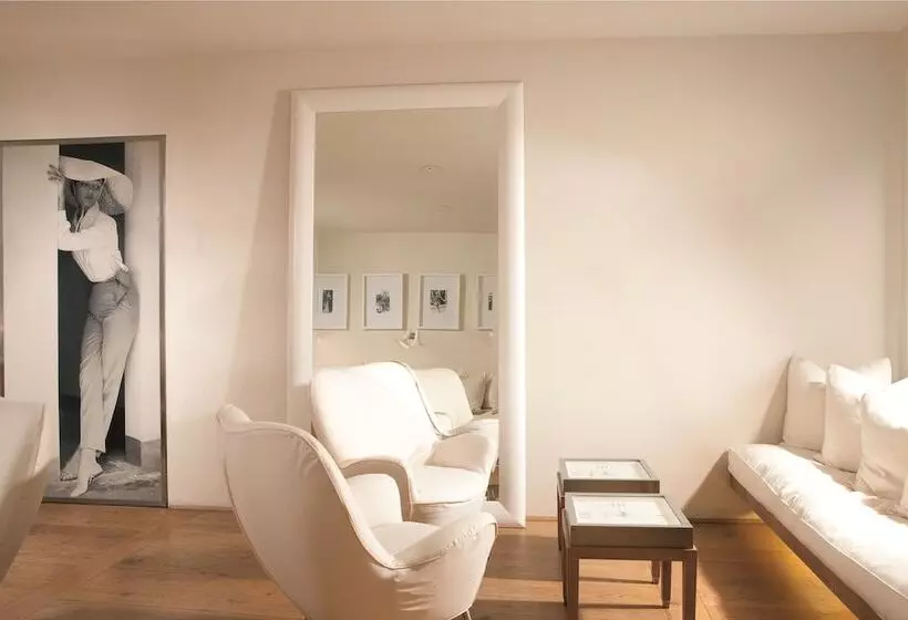 Hotelli Continentale   Lungarno Collection